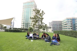 Altınbaş-Üniversitesi-Yabancı-Öğrenci-5
