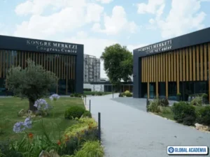 Istinye-Universitesi-Yabanci-Ogrenci-1-400x300