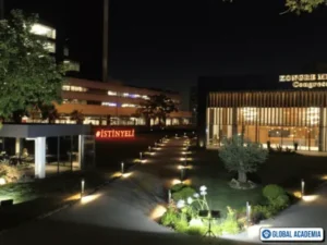 Istinye-Universitesi-Yabanci-Ogrenci-5-400x300