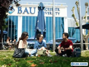 bahcesehir-universitesi-yabanci-ogrenci-2-400x300