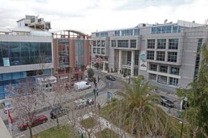 outside-uskudar-uni